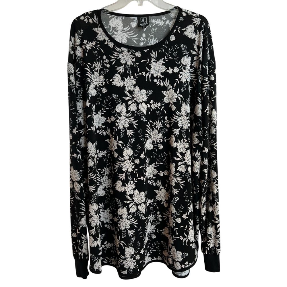 Semi Sheer Black Top with Textured White Floral Print Sz 4XL